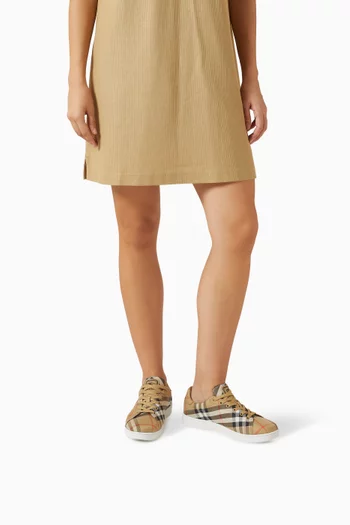 سنيكرز بنقشة مربعات قنب