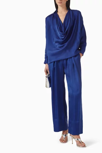 طقم بلوزة بفتحة رقبة مطوية وبنطال