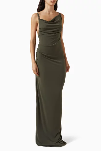 فستان بدرابيه وظهر مكشوف