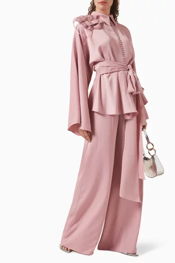 طقم قميص وبنطال بحزام مزين بزهور