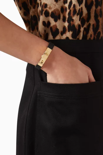 سوار بحلية بشعار الماركة جلد سافيانو