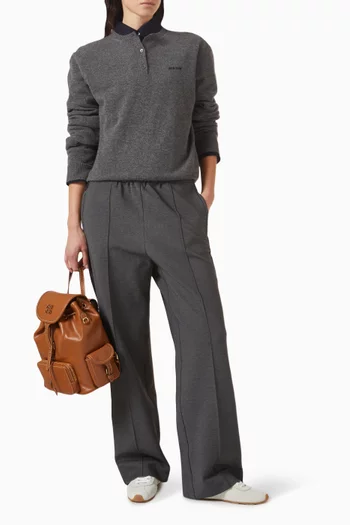 سترة بشعار الماركة كشمير