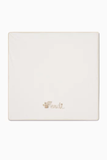 بطانية بطبعة شعار الماركة قطن