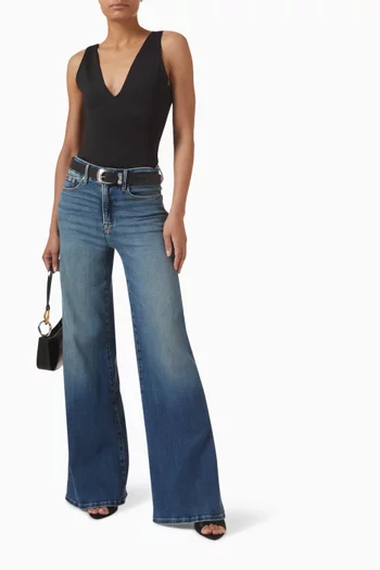 بودي سوت بفتحة رقبة عميقة على شكل حرف V‏ قماش سكوبا