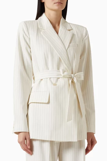 جاكيت إسنشيل بحزام قماش بدل