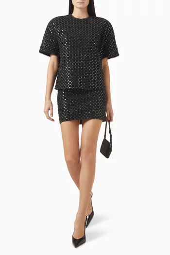 تنورة قصيرة مطرزة بالترتر