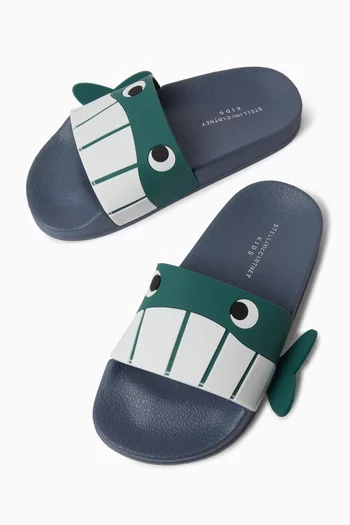 حذاء مفتوح بتصميم حوت