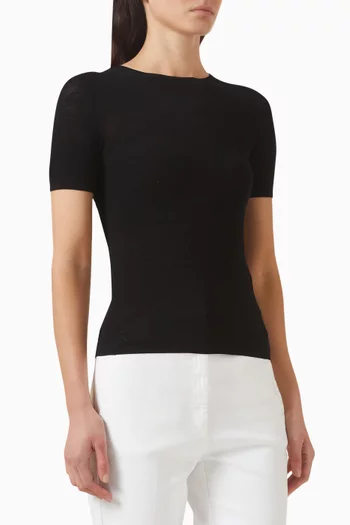 تي شيرت نسيج خفيف للغاية