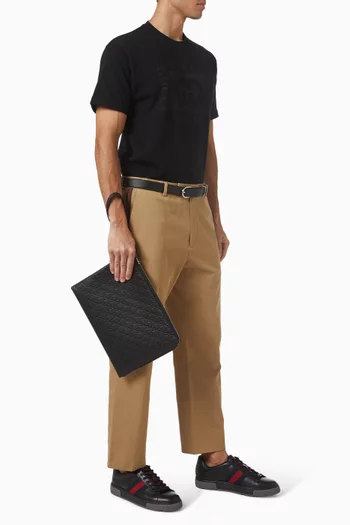 حافظة جلد بشعار حرفي GG