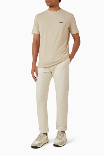 تي شيرت بطبعة شعار الماركة بلون مغاير قطن مطاطي