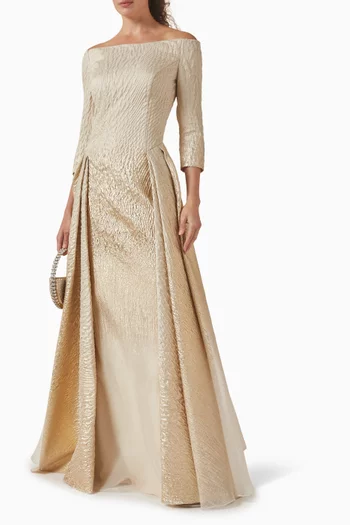 فستان بأكتاف مكشوفة جاكار