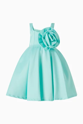 فستان مزين بورود بارزة