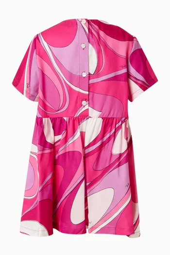 فستان بنقشة تجريدية