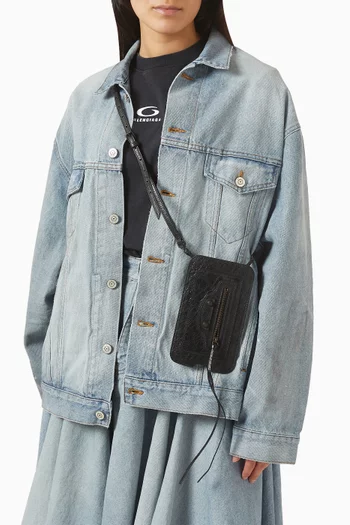 Le City Vertical Phone Holder in Arena Lambskin