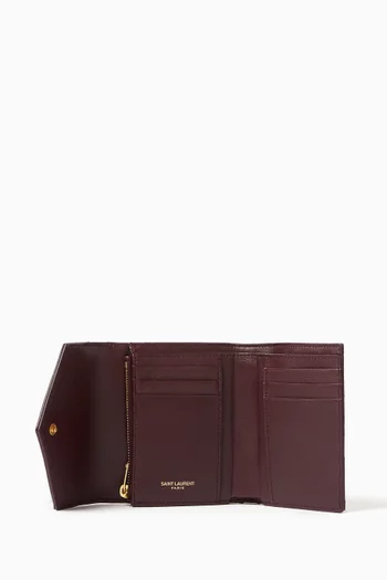 محفظة كاساندر ثلاثية الطي بحجم صغير جلد ماعز