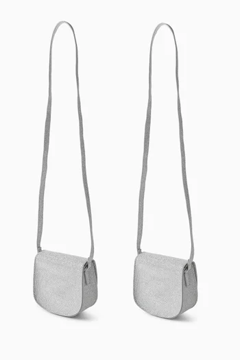 حقيبة يد مزينة بفراشة