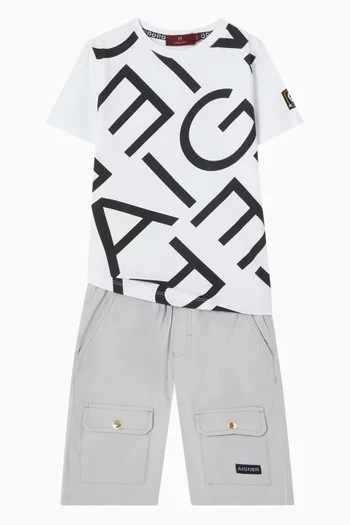 تي شيرت بطبعة شعار الماركة بالكامل