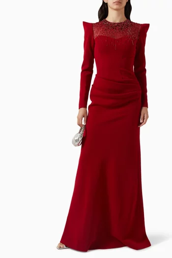 فستان سهرة مزين بتطريزات