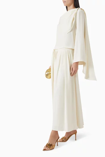 طقم تنورة بدرابيه ودبوس