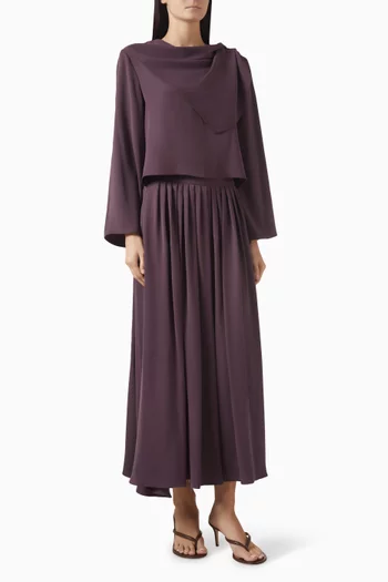 طقم تنورة بدرابيه ودبوس