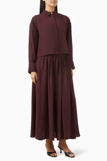 طقم تنورة بجزء بطيات