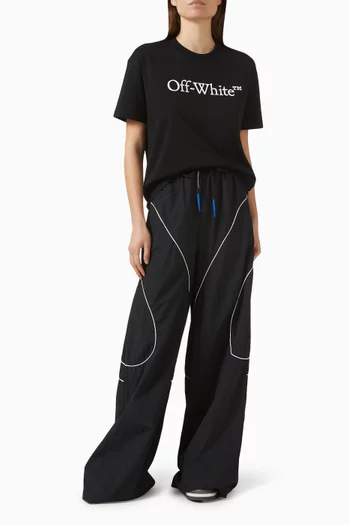 تي شيرت بوكيش بشعار الماركة قطن