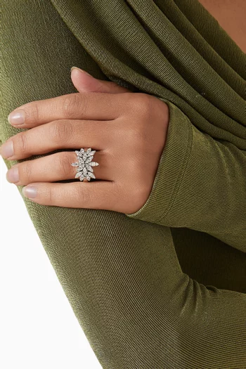 Ghirlanda Diamond Ring in 18kt White Gold
