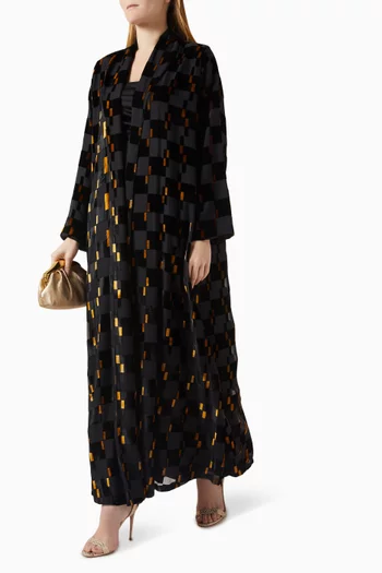 عباية بقصة زينة