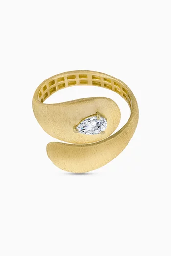 Pear Diamond Ring in 18kt Gold