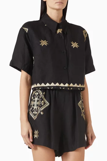 قميص قصير مزين بتطريزات