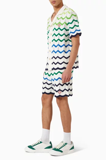 شورت بخطوط مموجة نسيج كروشيه