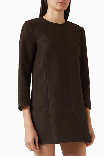 فستان صوف بقصة قصيرة