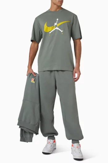 تي شيرت بروكلين بشعار رجل يقفز قطن