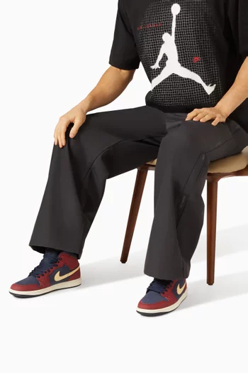 سنيكرز آير جوردان 1 إس إي على الكاحل جلد