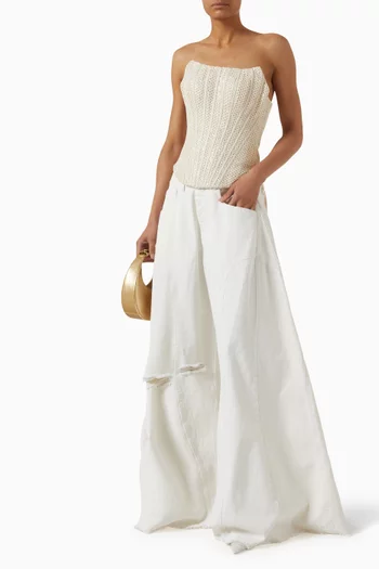 بلوزة بنمط مشد ومطرزة كروشيه