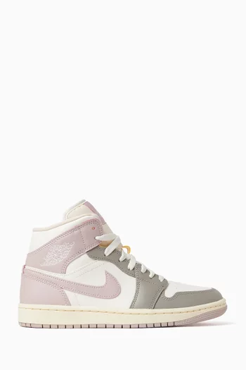 Air Jordan 1 Mid Sneakers in Leather