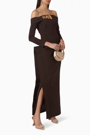 فستان طويل مطرز بنقشة زهور