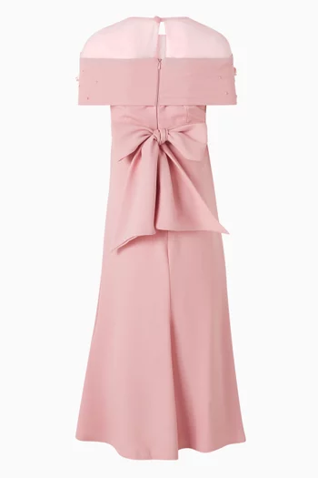 فستان سهرة بأكتاف مكشوفة