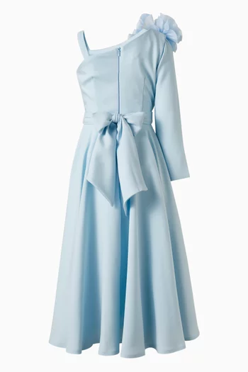 فستان طويل بقصة واسعة بزهور بارزة