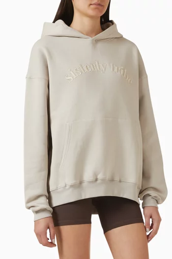 كنزة بغطاء رأس مطرزة بشعار الماركة قطن