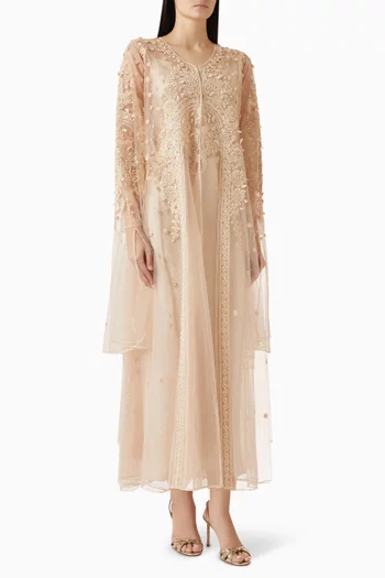 عباية بحواف دانتيل وتطريزات