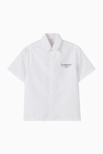 قميص بأزرار