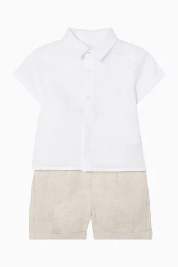 شورت بحزام خصر مطاطي وأزرار