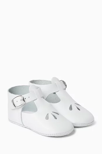 Buckle Strap Shoes in Leather