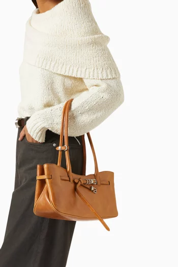 Grandma Used Shoulder Bag in Suede