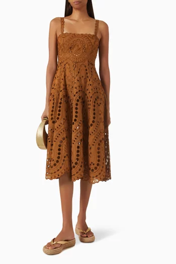 فستان جليمر بتطريزات إنجليزية مزيج قطن