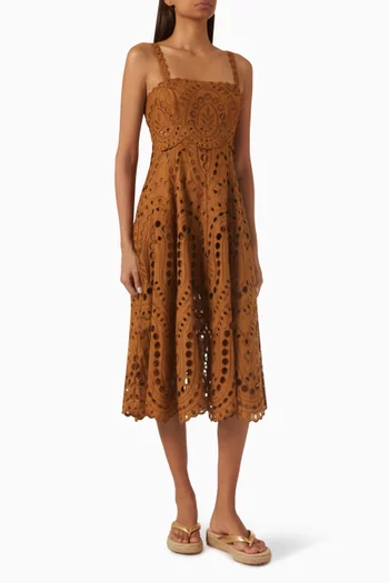 فستان جليمر بتطريزات إنجليزية مزيج قطن