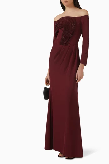 فستان سهرة بأكتاف مكشوفة