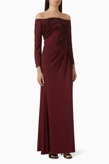 فستان سهرة بأكتاف مكشوفة