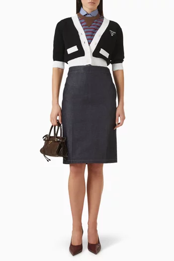 تنورة بقصة مستقيمة دينم